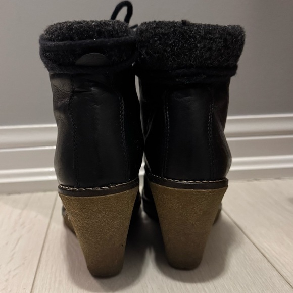 Town Shoes Leather Wedge Heel Black Winter Ankle Bootie - Picture 2 of 10